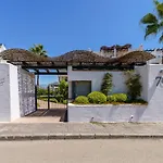 Luxe Golf & Family House Escape - Happy Estepona
