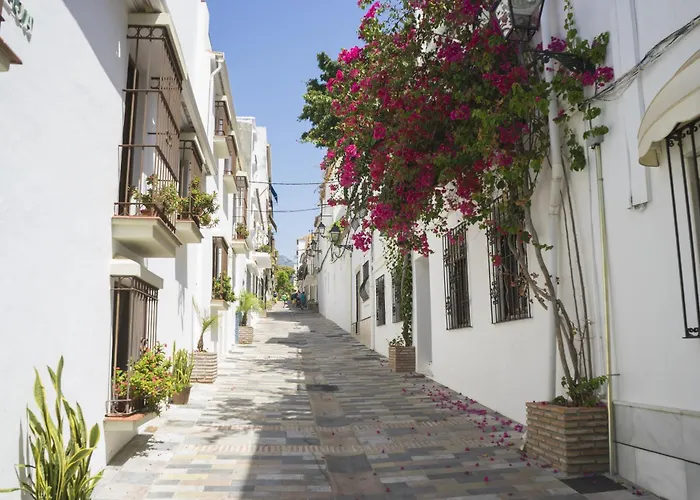 Luxe Golf & Family House Escape - Happy