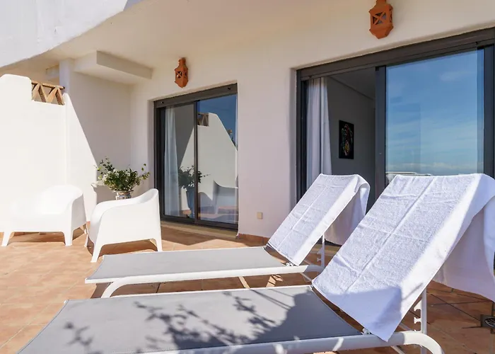 Luxe Golf & Family House Escape - Happy Holiday home *