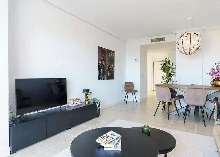 Holiday home Luxe Golf & Family House Escape - Happy Estepona